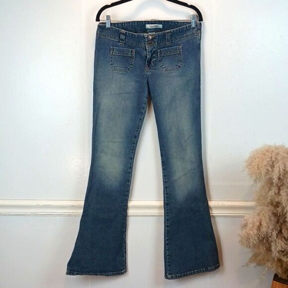 Abercrombie & Fitch y2k bootcut/ flare mid-rise medium wash jeans sz 6 - Picture 1 of 6